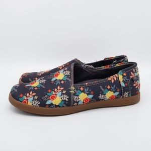 Chaco Women's Navy Floral Slip-On Sneakers with Brown Sole